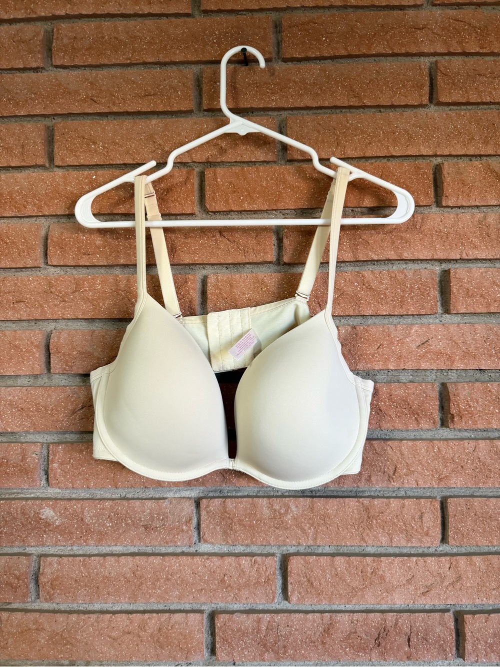 Cacique Light Beige Seamless T-Shirt Bra